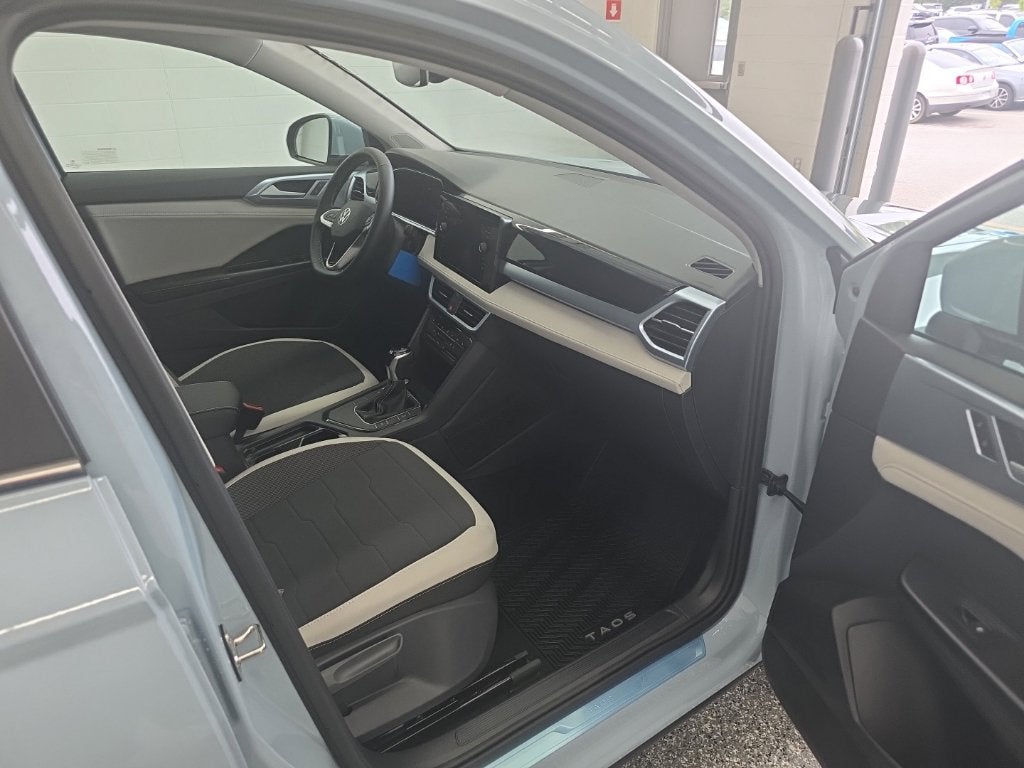 2027 Volkswagen Taos 1.5T SE