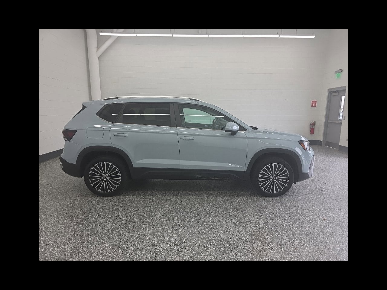 2027 Volkswagen Taos 1.5T SE