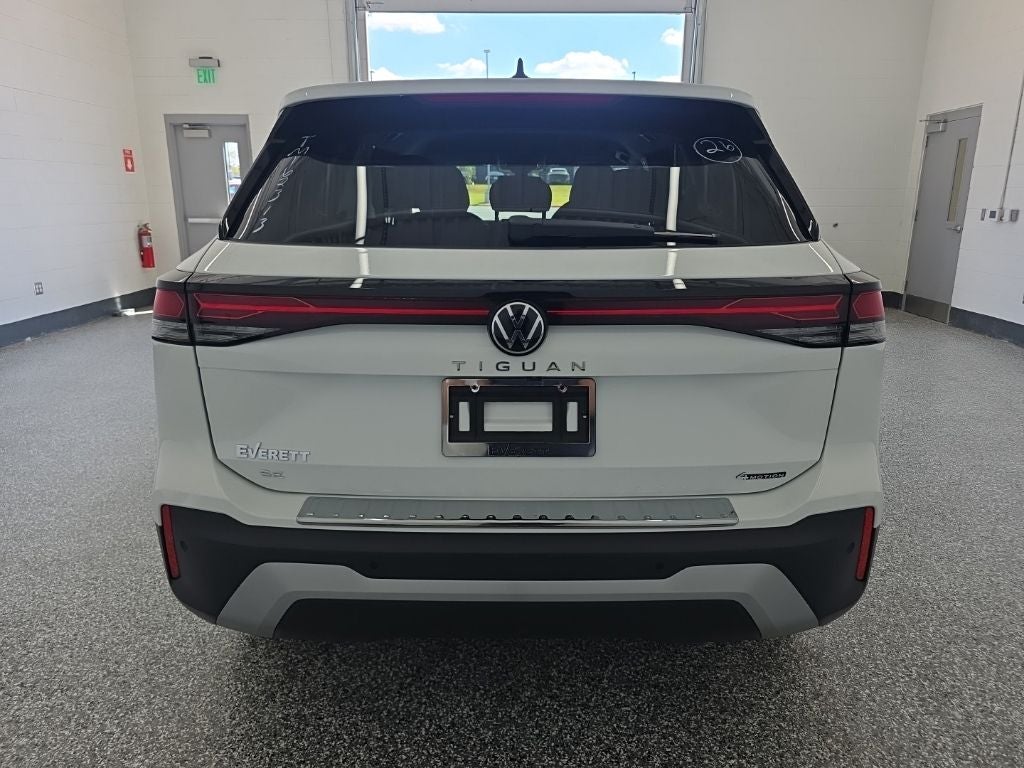 2026 Volkswagen Tiguan 2.0T SE