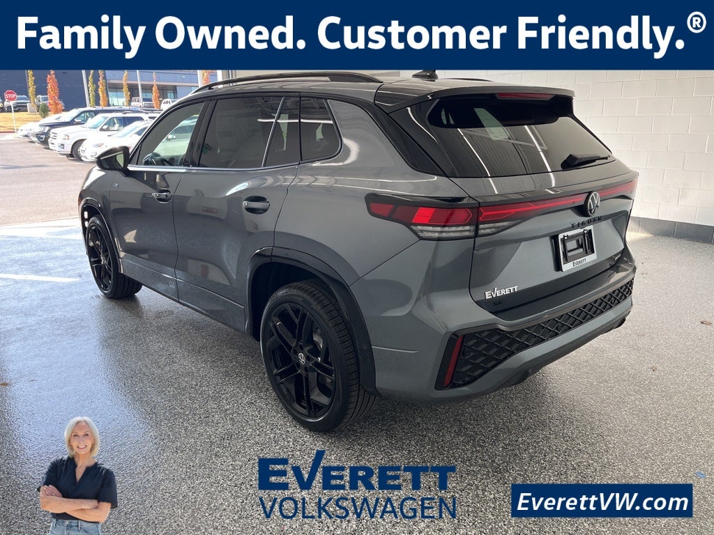 2026 Volkswagen Tiguan 2.0T SE R-Line Black