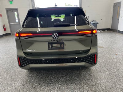 2026 Volkswagen Tiguan 2.0T SE R-Line Black