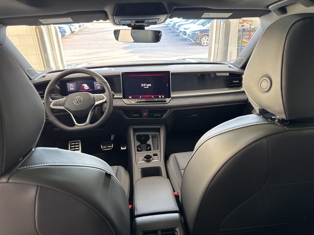 2026 Volkswagen Tiguan 2.0T SE R-Line Black