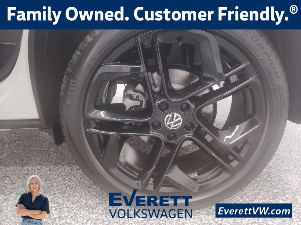 2026 Volkswagen Tiguan 2.0T SE R-Line Black