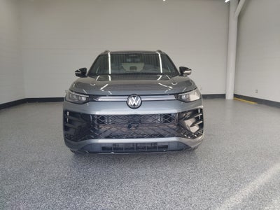 2026 Volkswagen Tiguan 2.0T SE R-Line Black