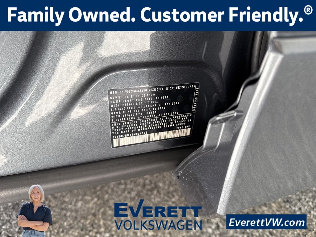 2026 Volkswagen Tiguan 2.0T SE R-Line Black