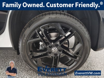 2026 Volkswagen Tiguan 2.0T SE R-Line Black