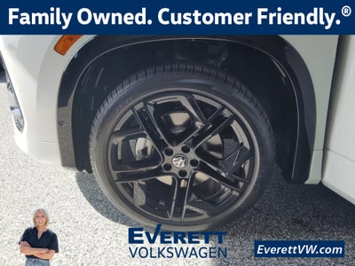 2026 Volkswagen Tiguan 2.0T SE R-Line Black