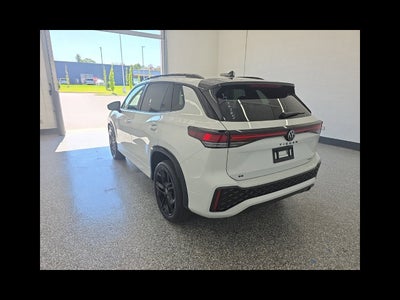 2026 Volkswagen Tiguan SE R-Line Black