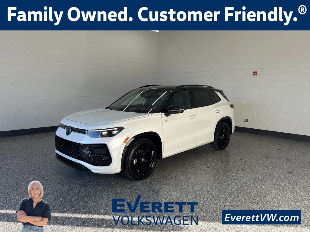 2026 Volkswagen Tiguan 2.0T SE R-Line Black