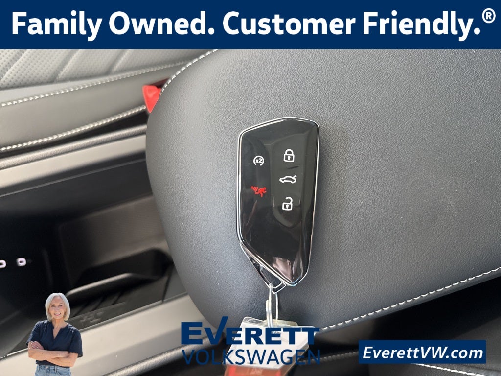 2025 Volkswagen Tiguan 2.0T SE