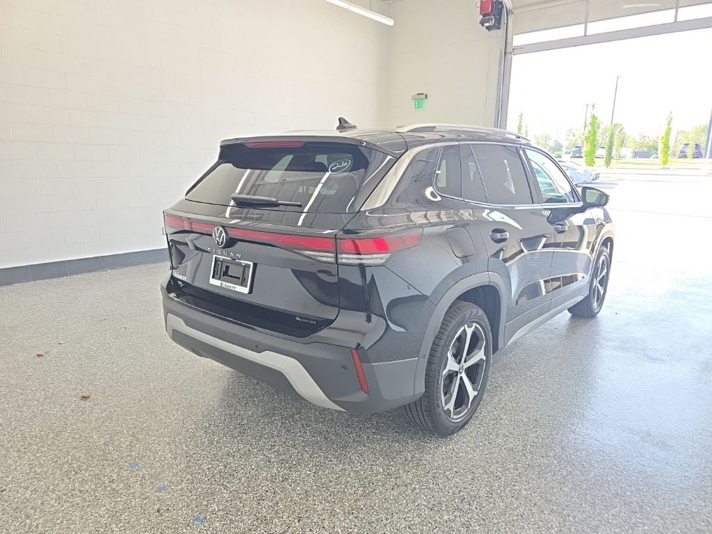 2026 Volkswagen Tiguan 2.0T SE