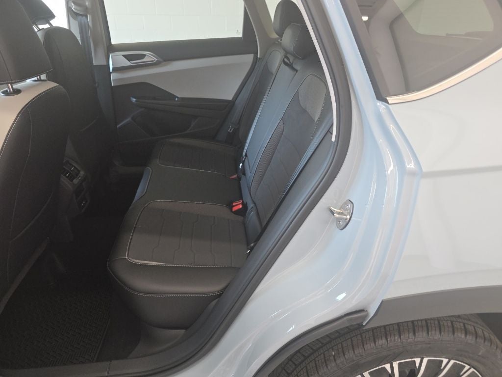 2027 Volkswagen Taos 1.5T SE