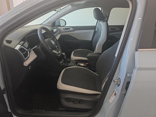 2027 Volkswagen Taos 1.5T SE