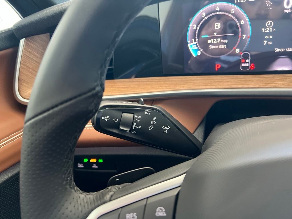 2026 Volkswagen Tiguan 2.0T SEL R-Line Turbo