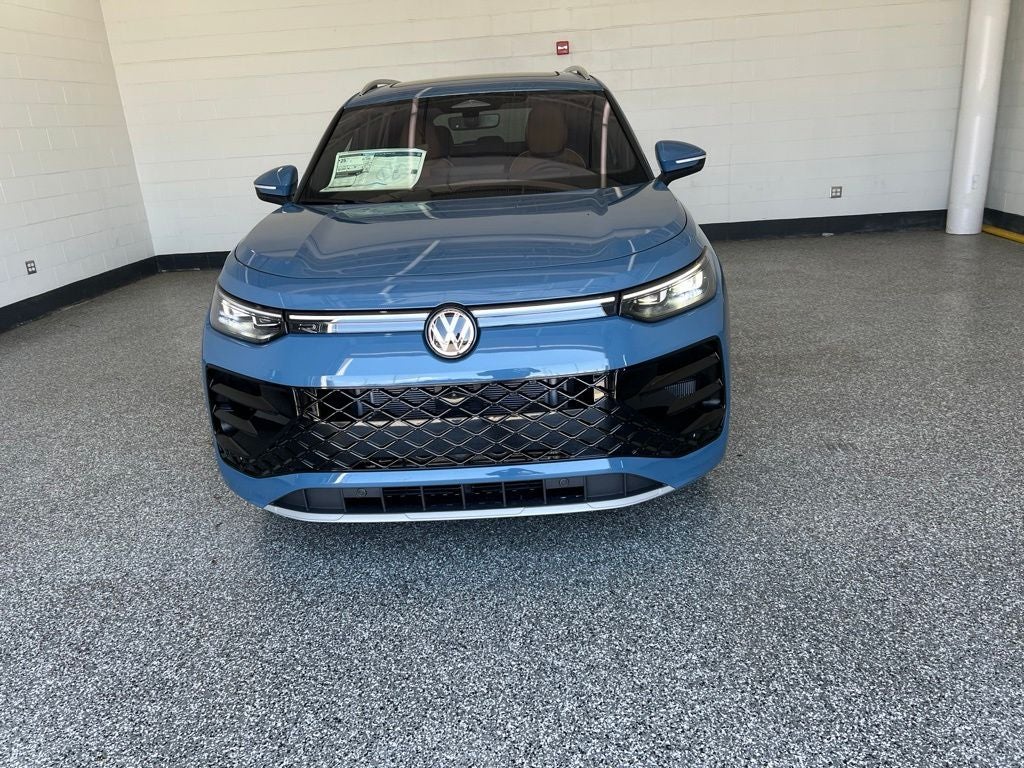2026 Volkswagen Tiguan 2.0T SEL R-Line Turbo