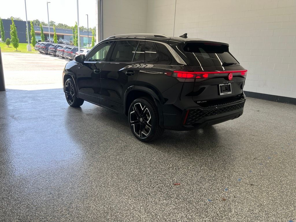 2026 Volkswagen Tiguan 2.0T SEL R-Line Turbo