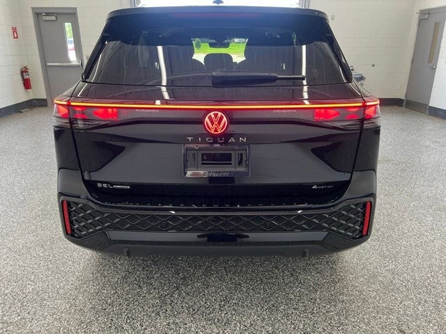 2026 Volkswagen Tiguan 2.0T SEL R-Line Turbo