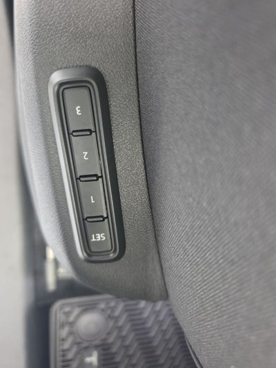 2026 Volkswagen Tiguan 2.0T SEL R-Line Turbo