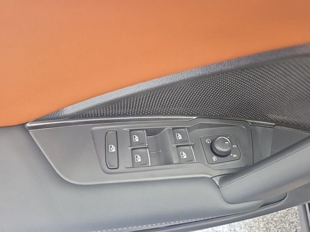 2026 Volkswagen Tiguan 2.0T SEL R-Line Turbo
