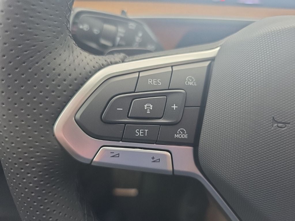 2026 Volkswagen Tiguan 2.0T SEL R-Line Turbo