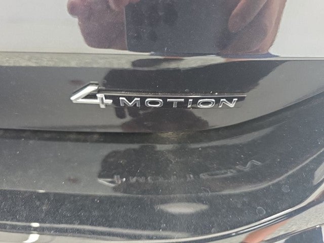 2026 Volkswagen Tiguan 2.0T SEL R-Line Turbo
