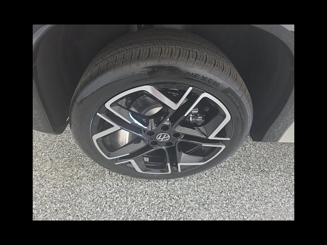2026 Volkswagen Tiguan SEL R-Line Turbo