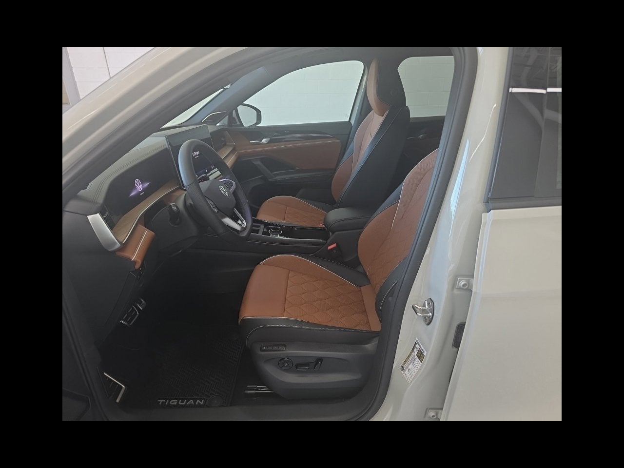 2026 Volkswagen Tiguan SEL R-Line Turbo