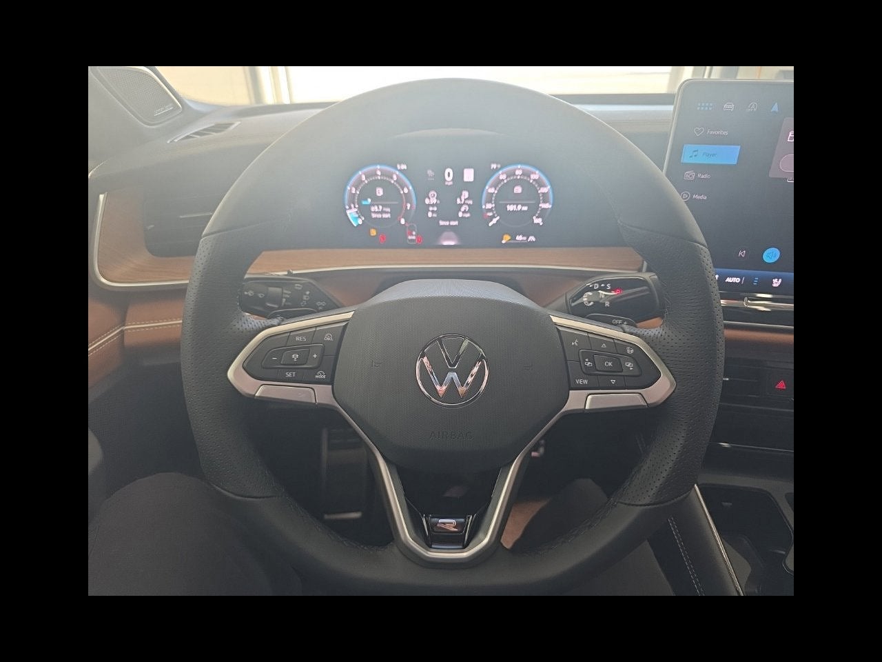 2026 Volkswagen Tiguan SEL R-Line Turbo
