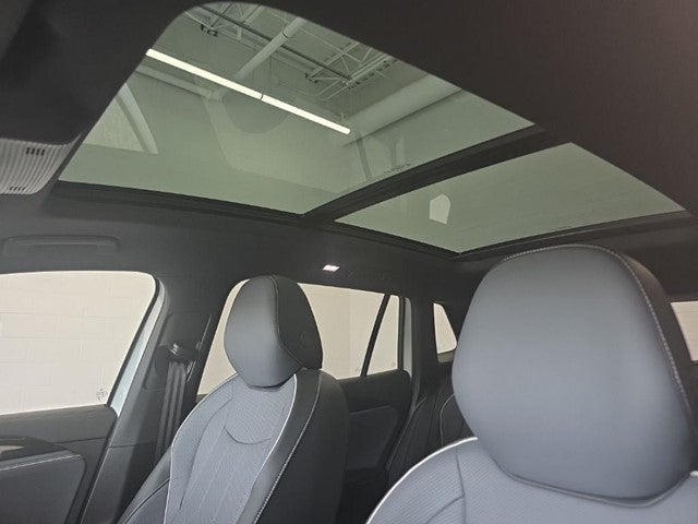 2026 Volkswagen Tiguan 2.0T SEL R-Line Turbo
