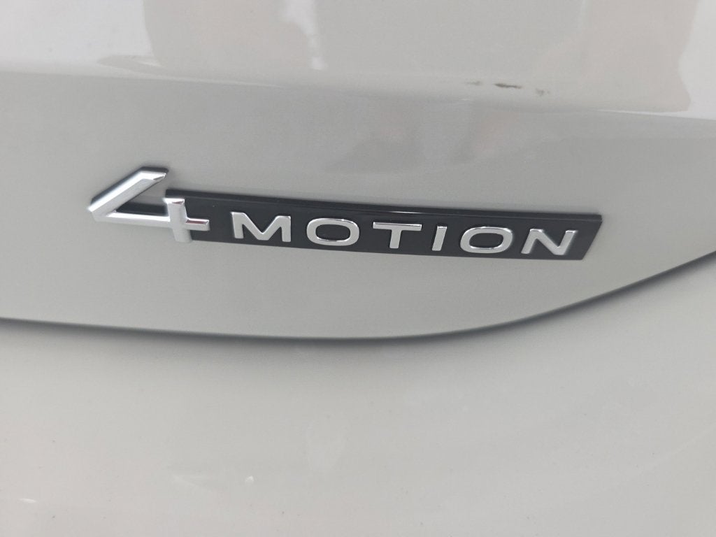 2026 Volkswagen Tiguan SEL R-Line Turbo