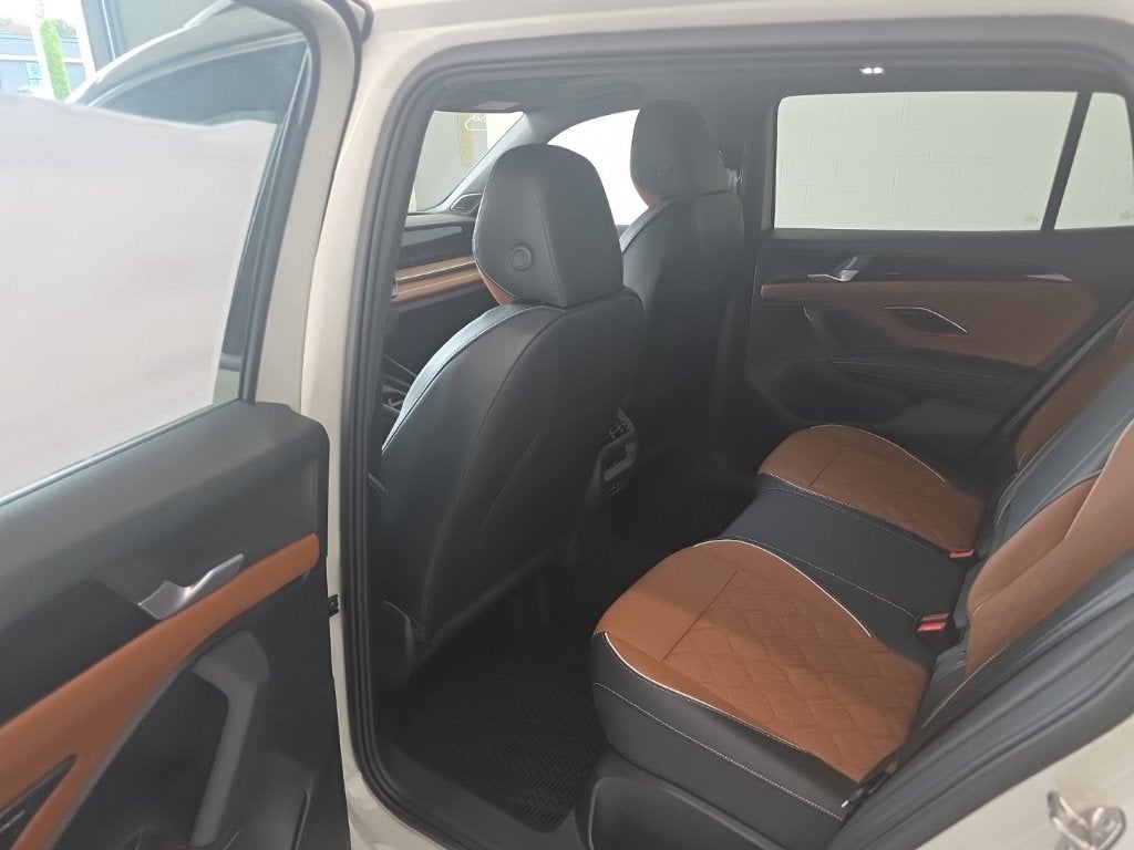 2026 Volkswagen Tiguan SEL R-Line Turbo