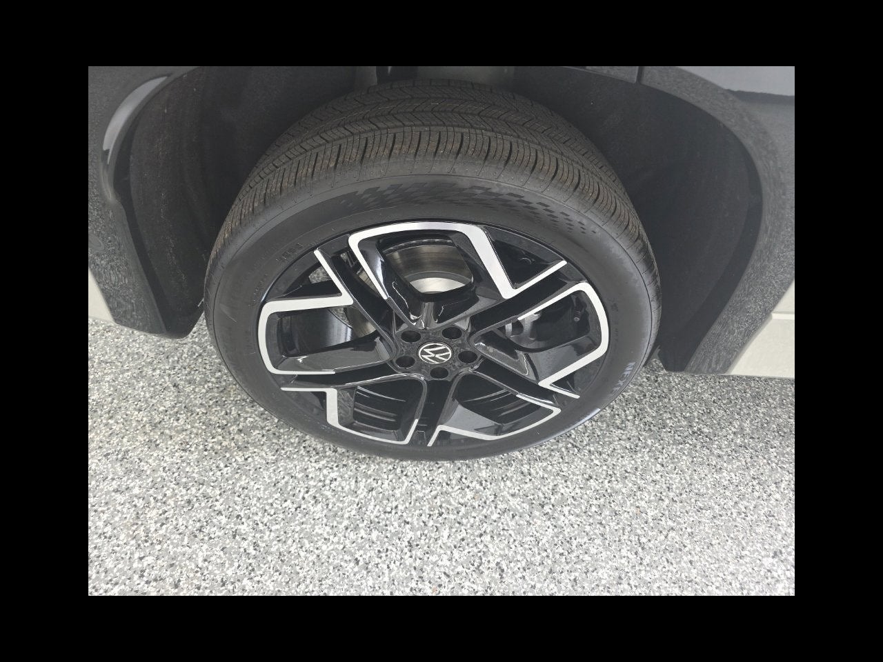2026 Volkswagen Tiguan SEL R-Line Turbo