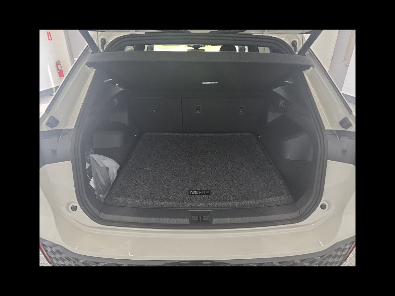 2026 Volkswagen Tiguan SEL R-Line Turbo