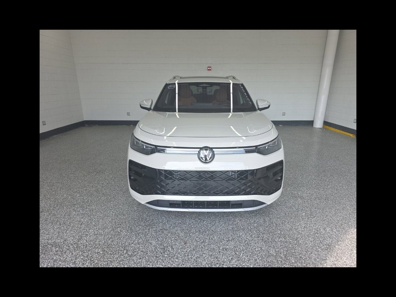 2026 Volkswagen Tiguan SEL R-Line Turbo