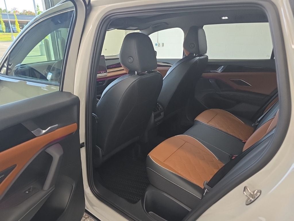 2026 Volkswagen Tiguan 2.0T SEL R-Line