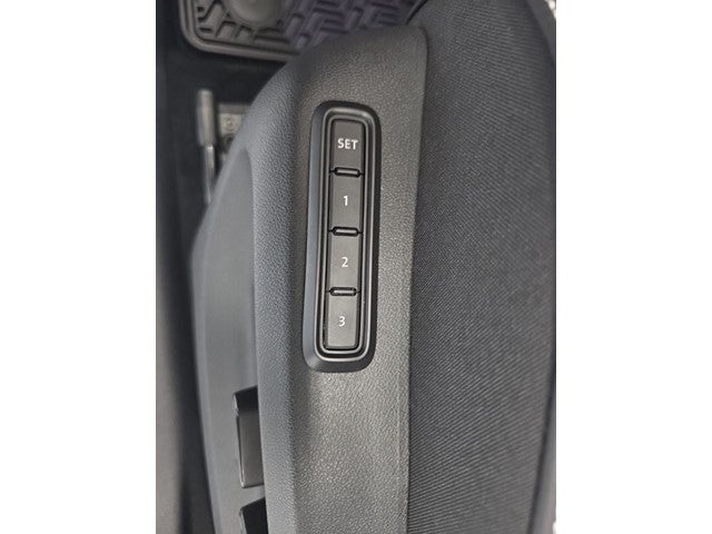 2026 Volkswagen Tiguan 2.0T SEL R-Line