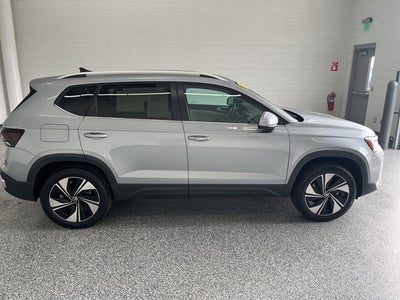 2025 Volkswagen Taos 1.5T SE