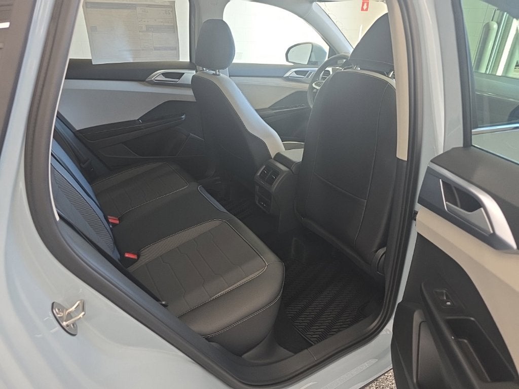 2027 Volkswagen Taos 1.5T SE