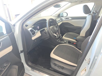 2027 Volkswagen Taos 1.5T SE