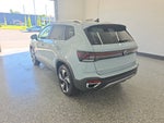 2027 Volkswagen Taos 1.5T SE