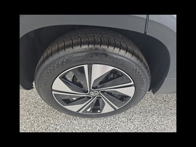 2027 Volkswagen Taos 1.5T SE