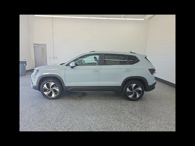 2027 Volkswagen Taos 1.5T SE