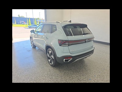 2027 Volkswagen Taos 1.5T SE
