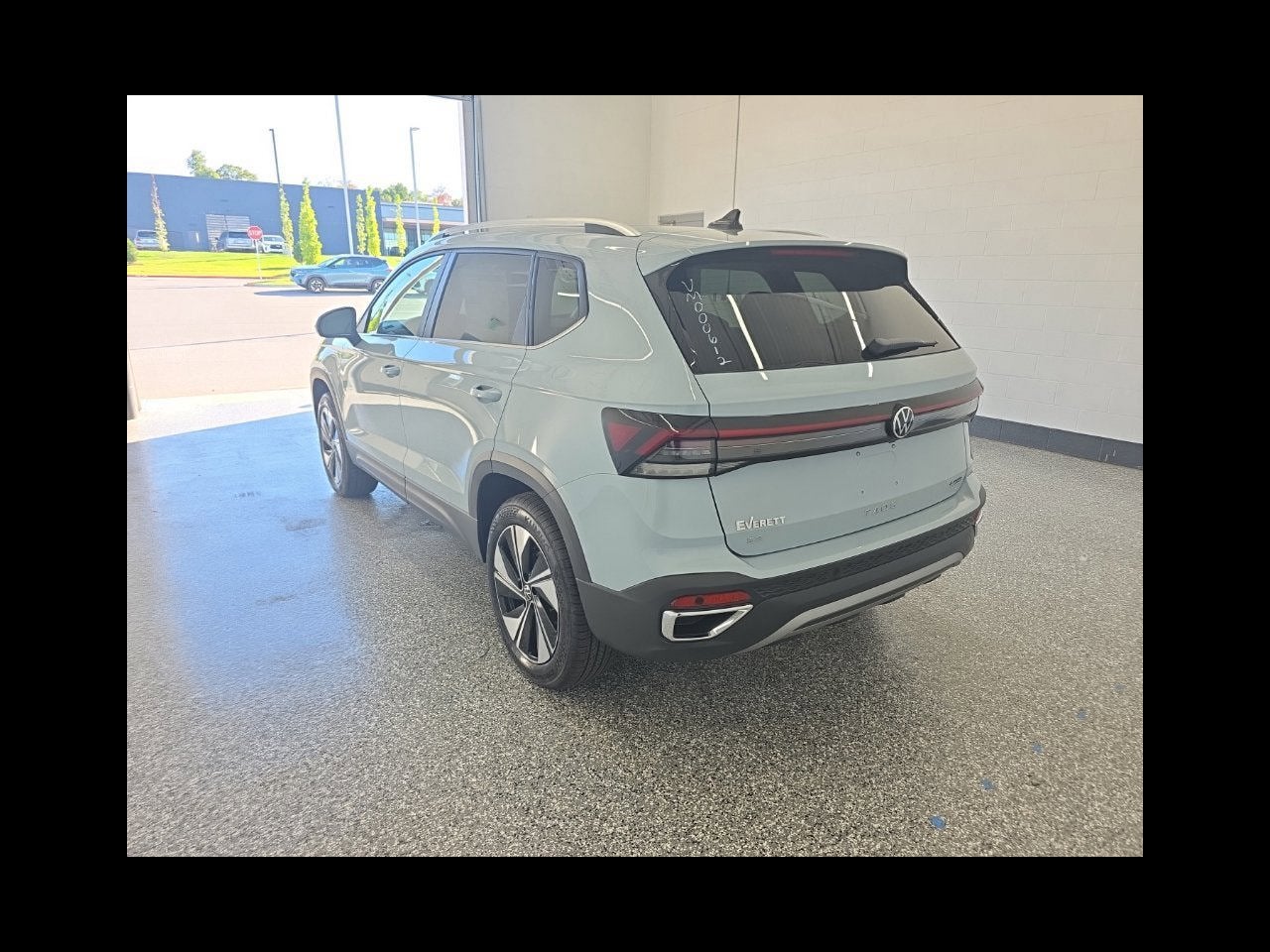 2027 Volkswagen Taos 1.5T SE