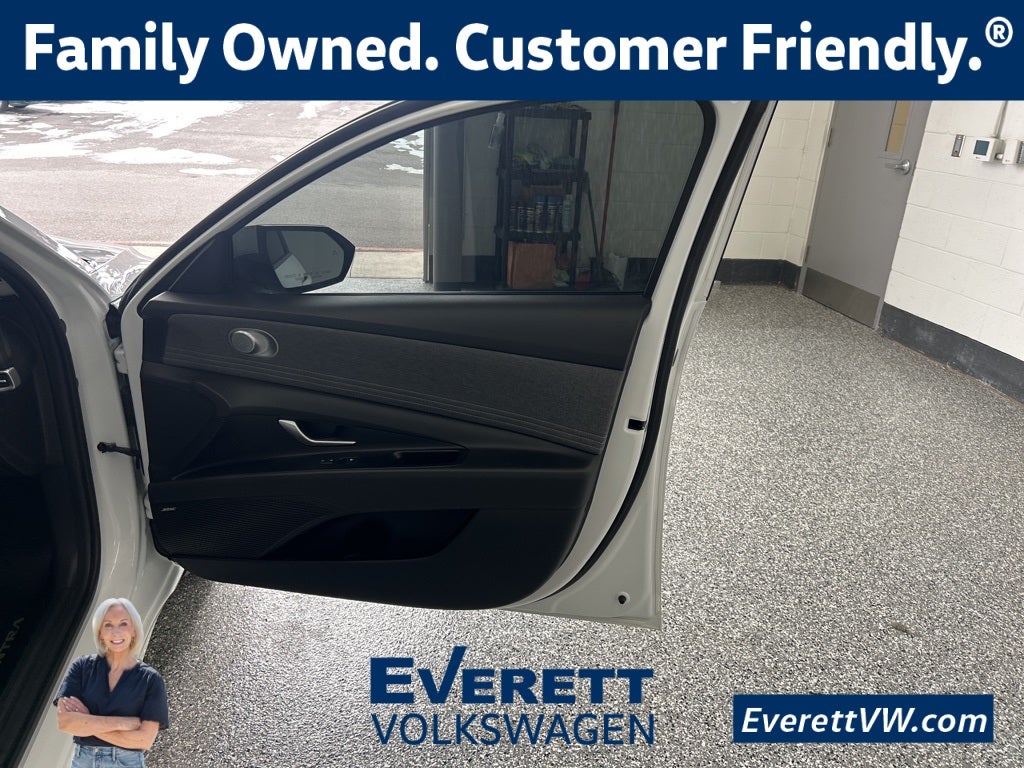 2023 Hyundai Elantra Hybrid Limited