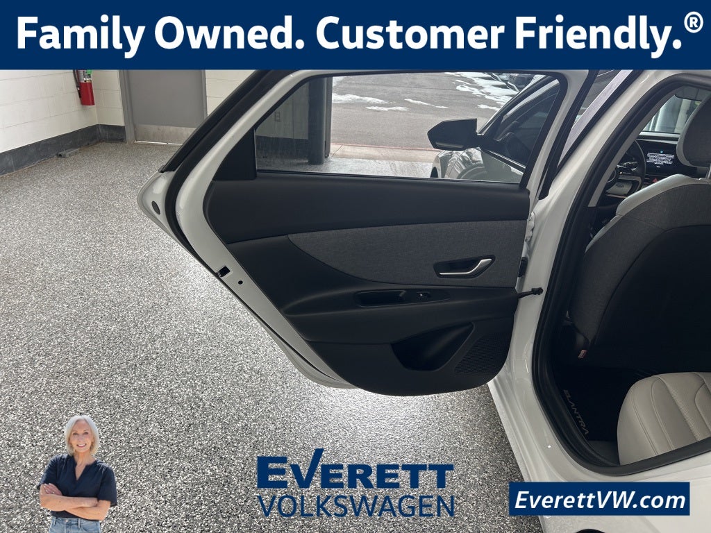 2023 Hyundai Elantra Hybrid Limited