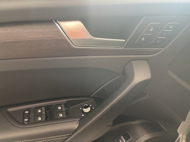 2024 Audi Q5 45 S line Premium Plus