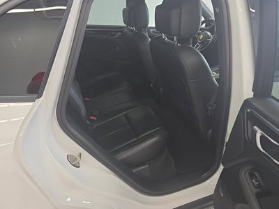 2021 Porsche Macan Base