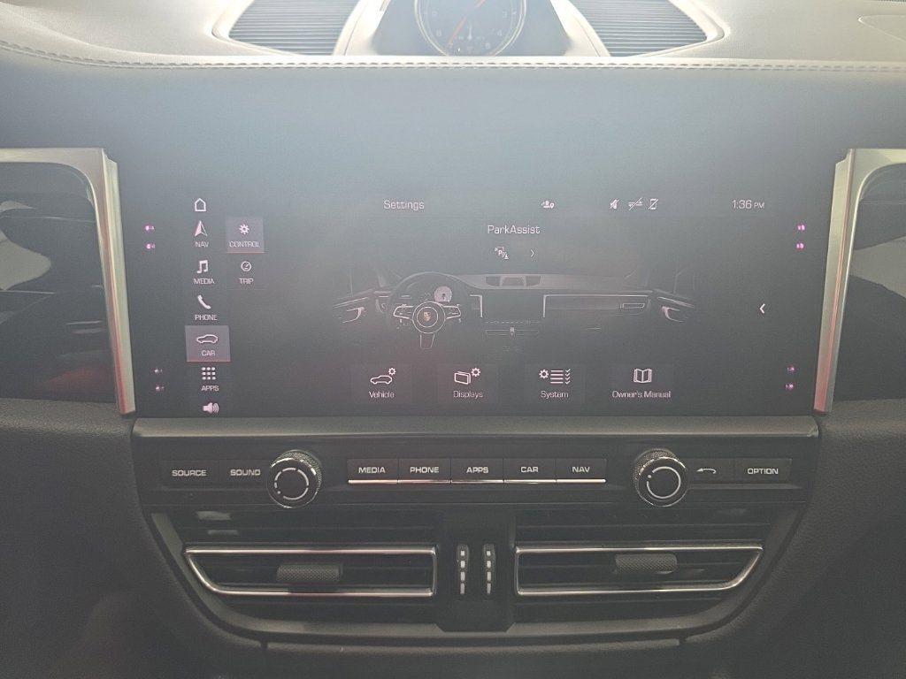 2021 Porsche Macan Base