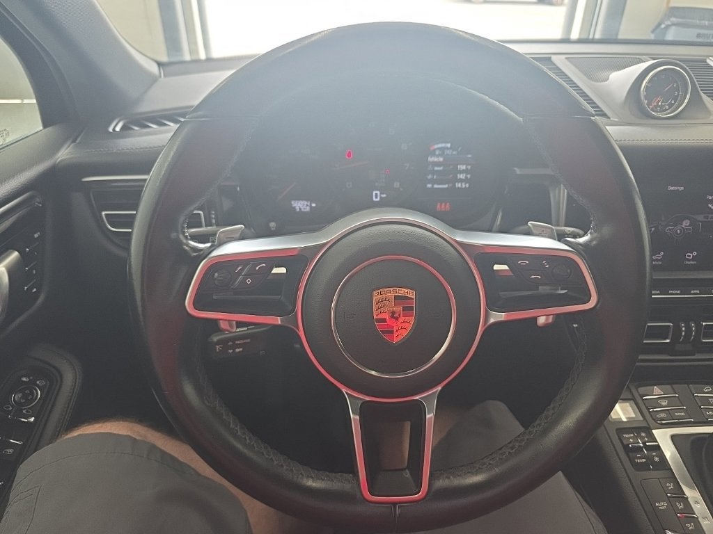 2021 Porsche Macan Base